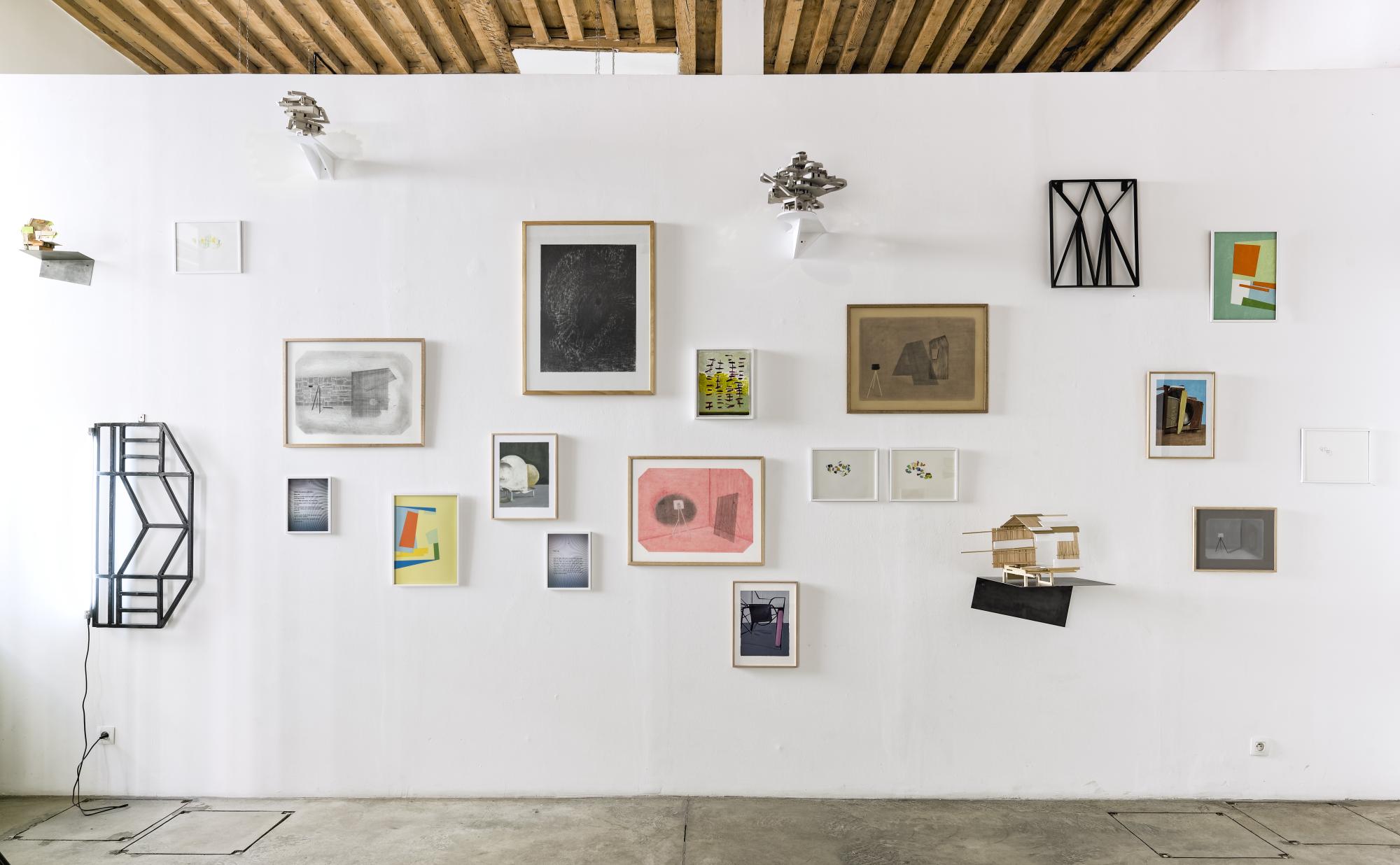 C'est bien sûr l'horizon mais ce sont surtout les cloisons